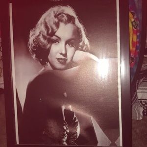 Marilyn Monroe Picture w/ Frame